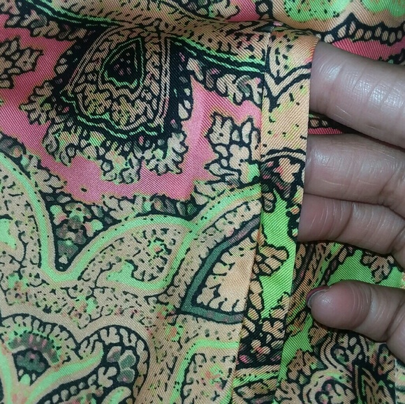 Two Piece suite /WORN ONCE/EXCELLENT CONDITION - Picture 6 of 7